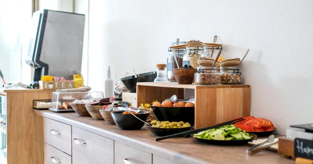 Nikos-Bnb-RESTAURANT-2025-06