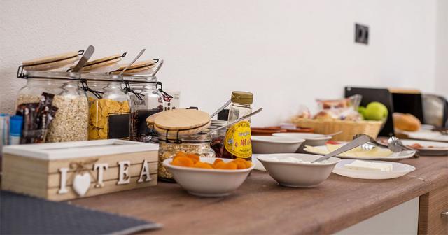 Nikos-BnB-Studios-BUFFET