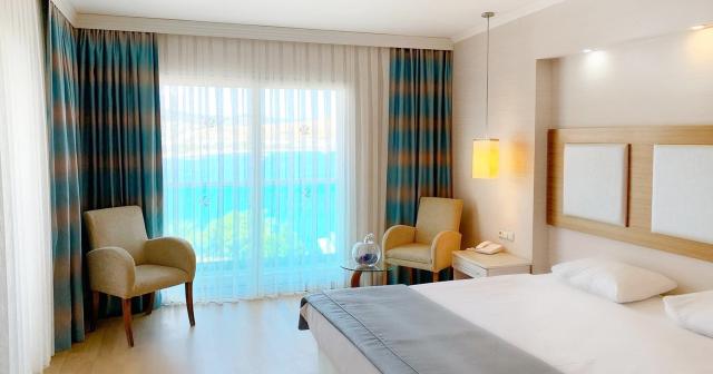 Royal-Asarlik-Beach-Spa-2024-STANDARD-ROOM