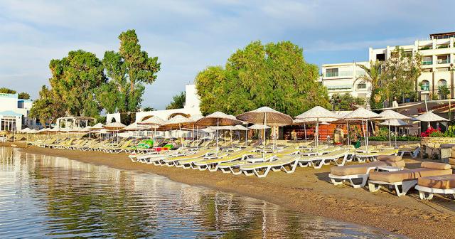 Royal-Asarlik-Beach-Spa-BEACH-01