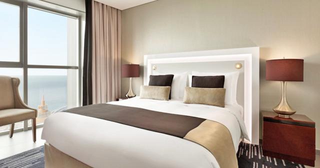 Wyndham-Dubai-Marina-ROOM