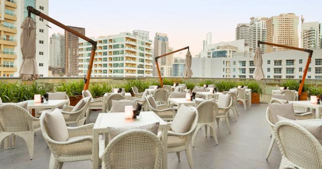 Wyndham-Dubai-Marina-TERASSE
