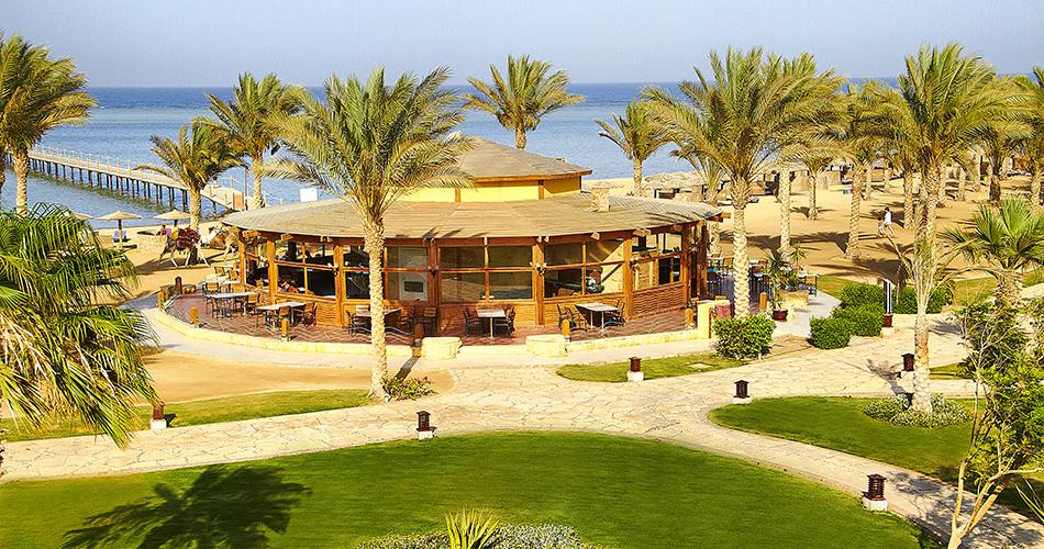 Royal-Tulip-Beach-Resort-BEACH-BAR