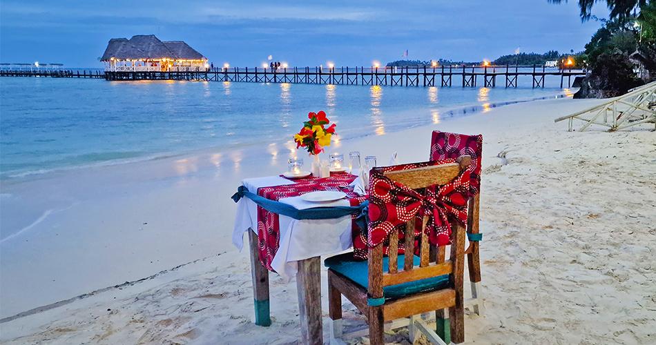 Zanzibar-Bay-ROMANTIC-DINNER