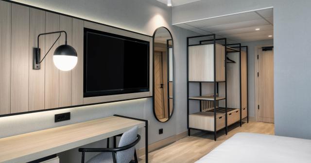 Four-Points-By-Sheraton-ROOM-2025-02