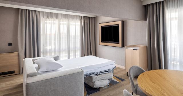 Four-Points-By-Sheraton-ROOM-JUNIOR-SUITE-2025-03