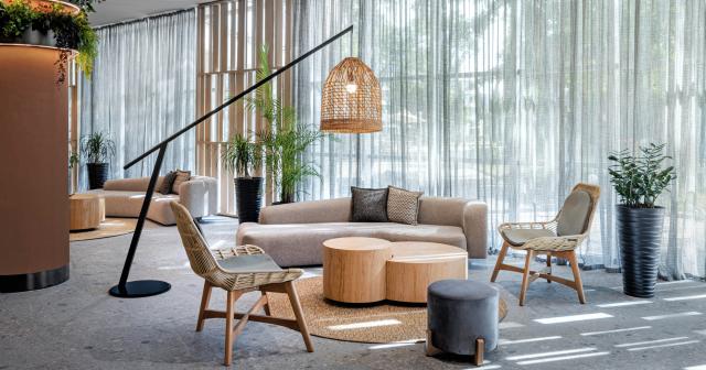 Hotel-Four-Points-By-Sheraton-LOBBY-2025-02