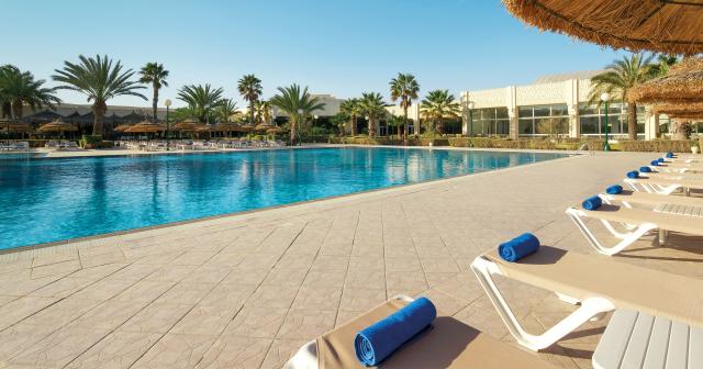 Iberostar-Waves-Mehari-2024-POOL-03