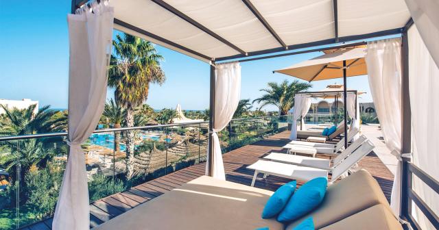 Iberostar-Waves-Mehari-2024-TERRASSE-02