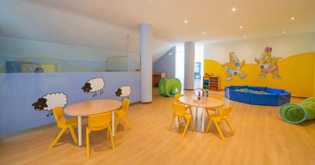 Iberostar-Selection-Albufera-Playa-KIDS-CLUB-2025