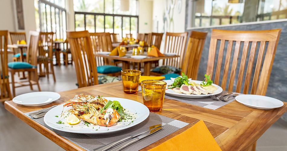 Be-Cosy-Apart-Pool-Outdoor-Restaurant-2