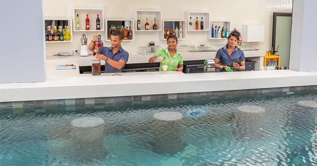 Be-Cosy-Apart-Pool-bar