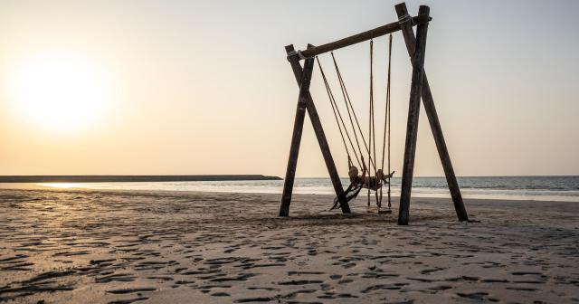 The-Cove-Rotana-Resort-BEACH-2025-01