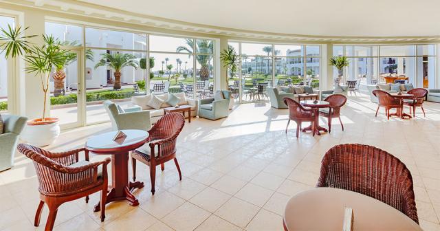 Sunrise-Alma-Bay-2024-LOBBY-BAR