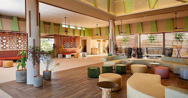 Riu-Jumbo-LOBBY