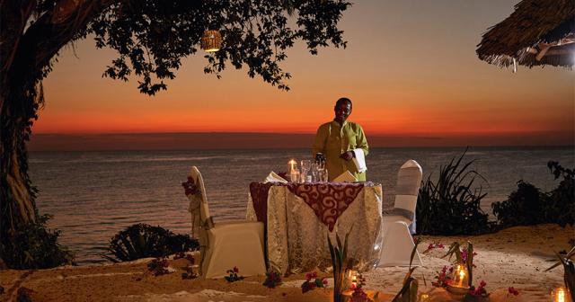 Riu-Palace-Zanzibar-ROMANTIC-DINNER
