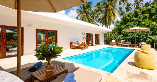White-Paradise-Boutique-Resort-VILLA-MAISHA-MAZURI-02