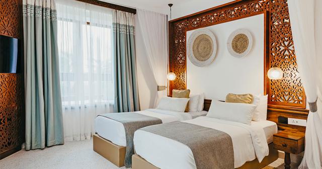 Lux-Marijani-FAMILY-ROOM