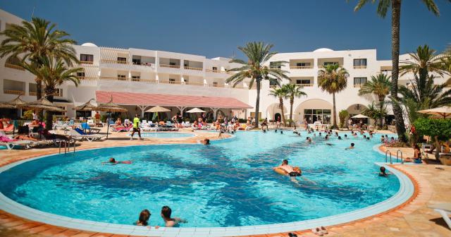 Blumar-Resort-and-Spa-POOL-2025-02