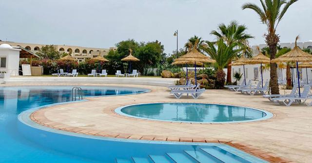 Blumar-Resort-Spa-POOL-03