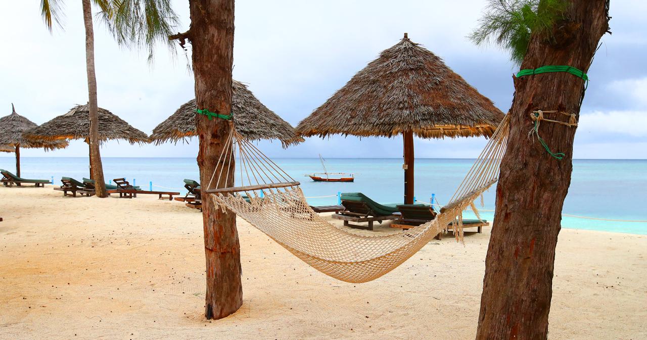 Smiles-Beach-BEACH-04