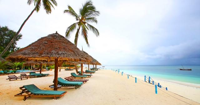 Smiles-Beach-BEACH-01_1