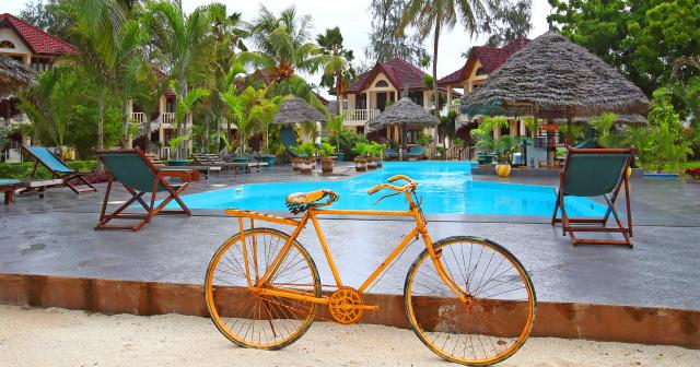Smiles-Beach-POOL-03