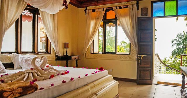 Smiles-Beach-DELUXE-ROOM
