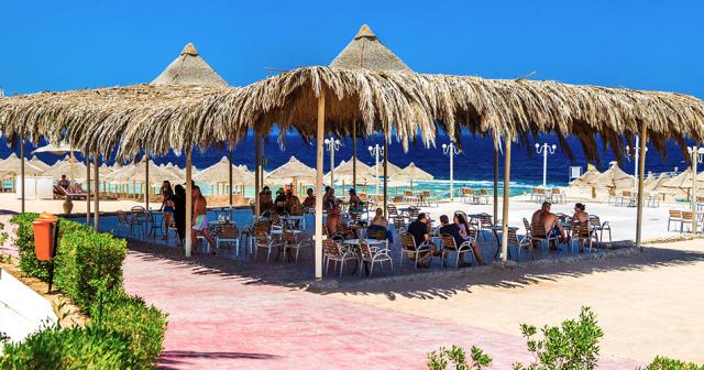 Serenity-Makadi-Beach-BEACH-BAR-2019