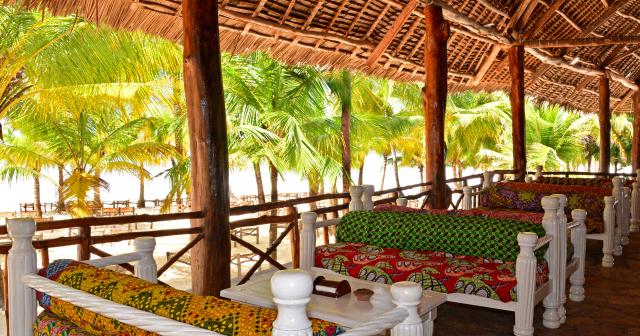 Voi-Kiwengwa-Resort-LOUNGE