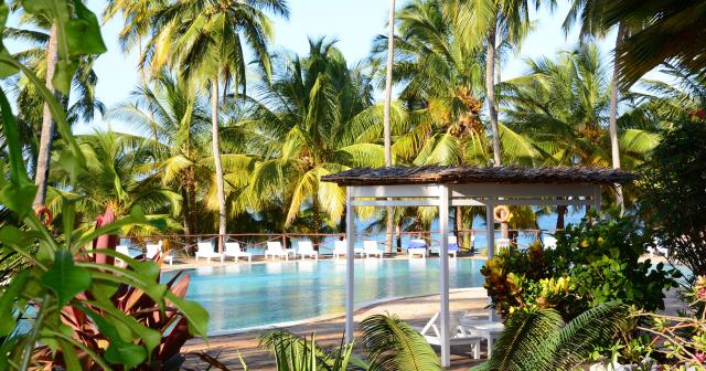 Voi-Kiwengwa-Resort-POOL-05