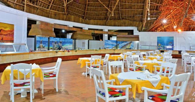Voi-Kiwengwa-Resort-RESTAURANT-02