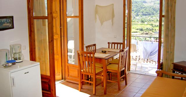 Green-Hill-APARTMENT