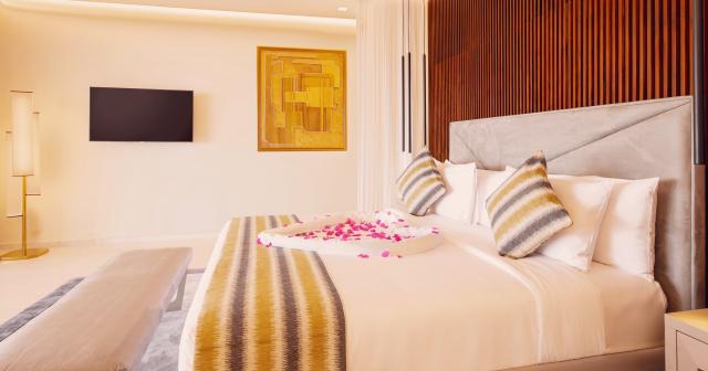 The-Mora-Zanzibar-POOL-SUITE-ROOM