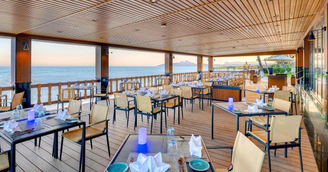 Hilton-Salalah-Resort-2025-RESTAURANT-TERACCE