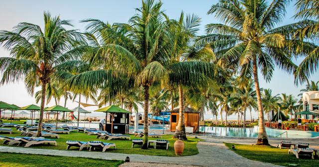 Hilton-Salalah-Resort-2024-POOL-01