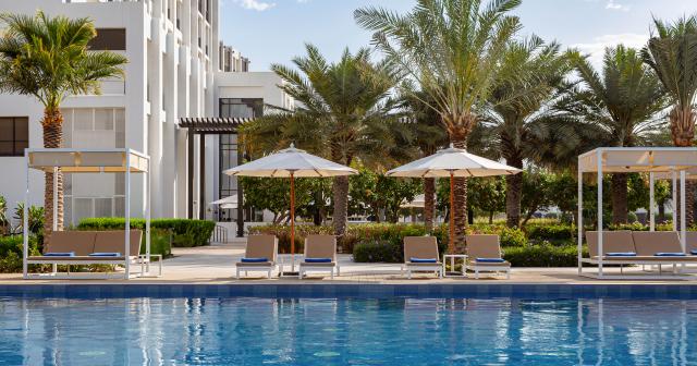 Intercontinental-Fujairah-Resort-POOL-02