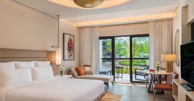 Intercontinental-Fujairah-Resort-ROOM