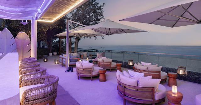 Intercontinental-Fujairah-Resort-BEACH-BAR-01