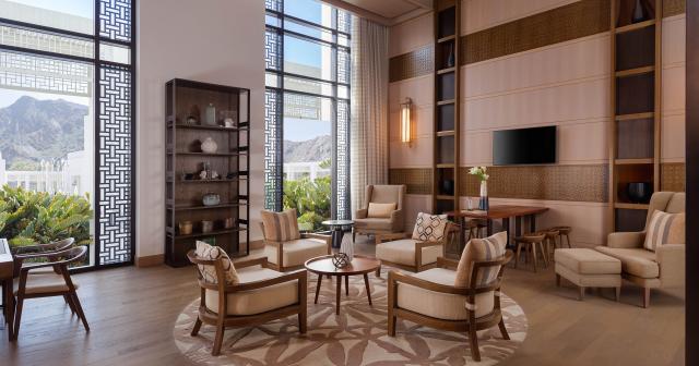 Intercontinental-Fujairah-Resort-LOUNGE