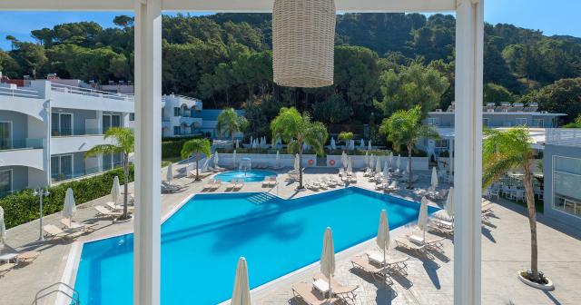 Oceanis-Park-POOL-02