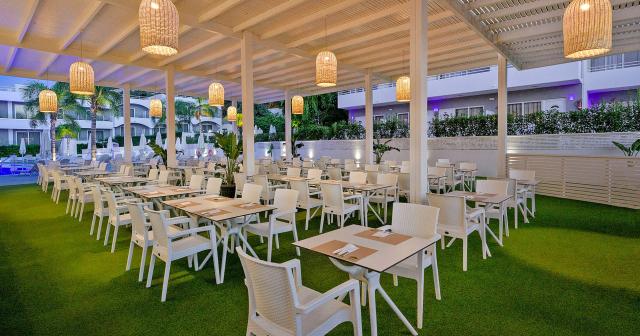 Oceanis-Park-RESTAURANT-TERRACE