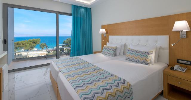 Oceanis-Park-ROOM-SEAVIEW