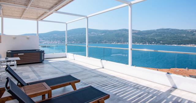 Anthemis-Hotel-Apartments-SUITE