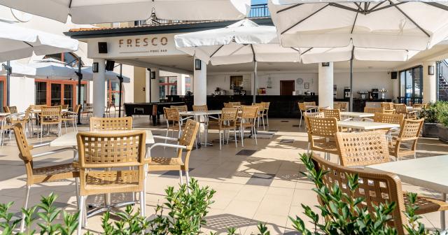 Alua-Helios-Bay-POOL-BAR-01