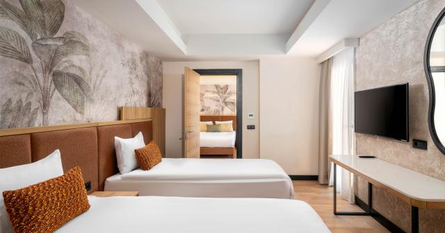 Vox-Maris-Resort-FAMILY-ROOM