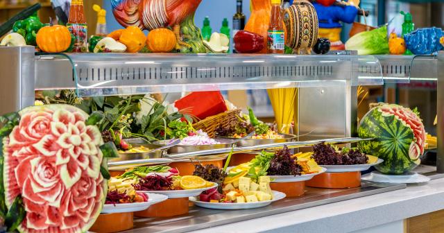 Hotel-Diamond-BUFFET-01