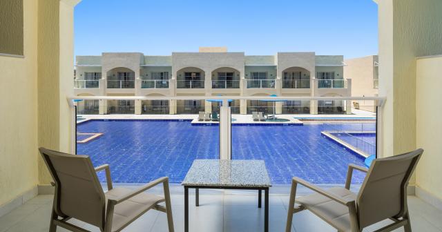 Albatros-Makadi-Resort-Family-Connecting-2025-02