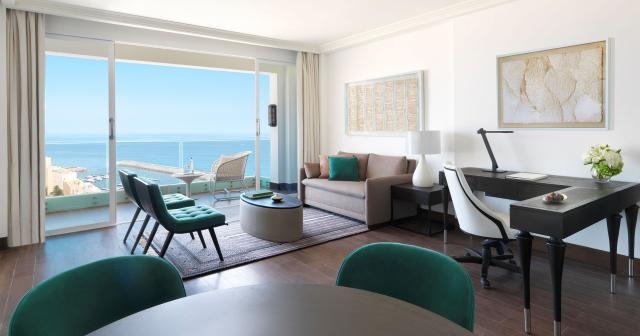 Hotel-Fairmont-Fujairah-ONE-BEDROOM-SUITE-02