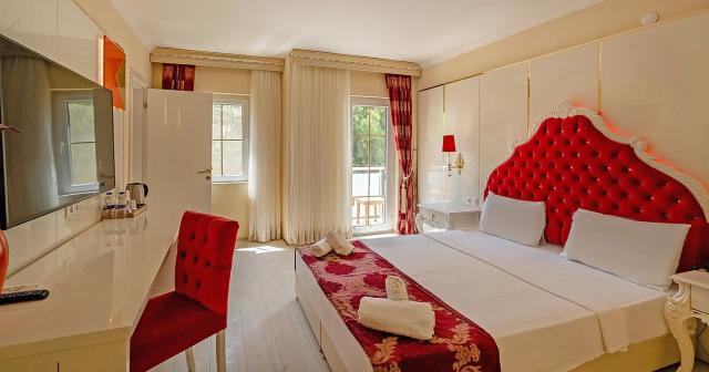 Golden-Beach-ROOM-02